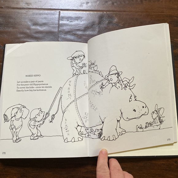 Where the Sidewalk Ends Poem Book by Shel Silverstein - Picture 5 of 10